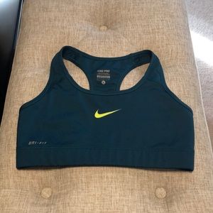 Nike Pro DriFit sports bra 💥LOWEST PRICE